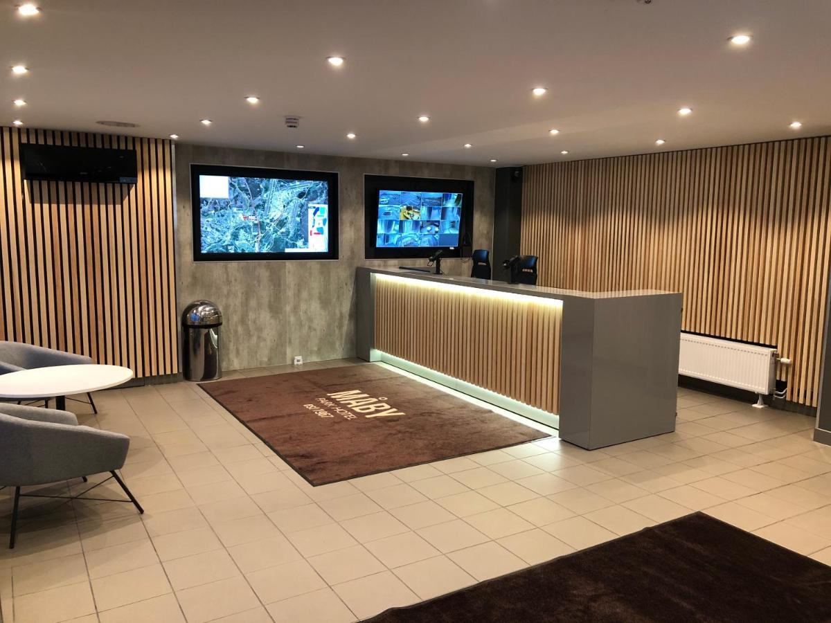 Måby Park&Hotell Arlanda Eksteriør bilde